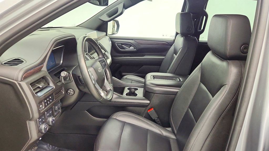 Used 2023 Chevrolet Tahoe Z71 w/ Luxury Package image 21