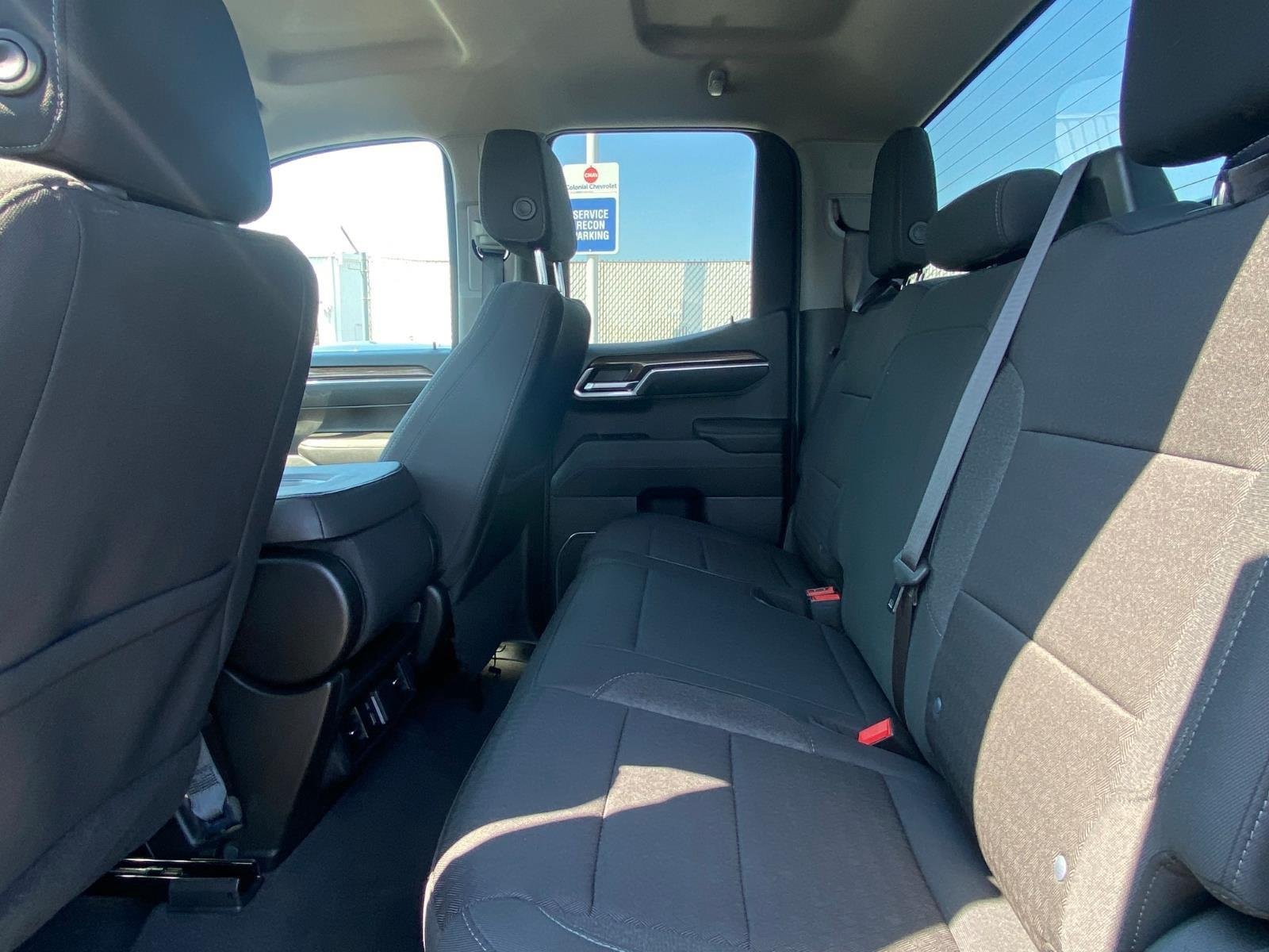 Certified 2024 Chevrolet Silverado 1500 RST w/ LPO, Dark Essentials Package AWD/4WD image 23