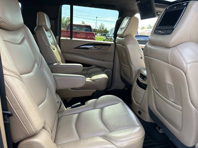 Certified 2019 Cadillac Escalade ESV Platinum AWD/4WD image 27