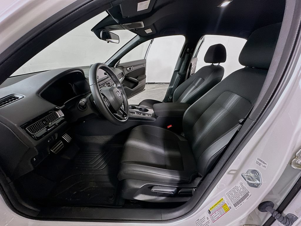 Used 2025 Honda Civic Sport image 15