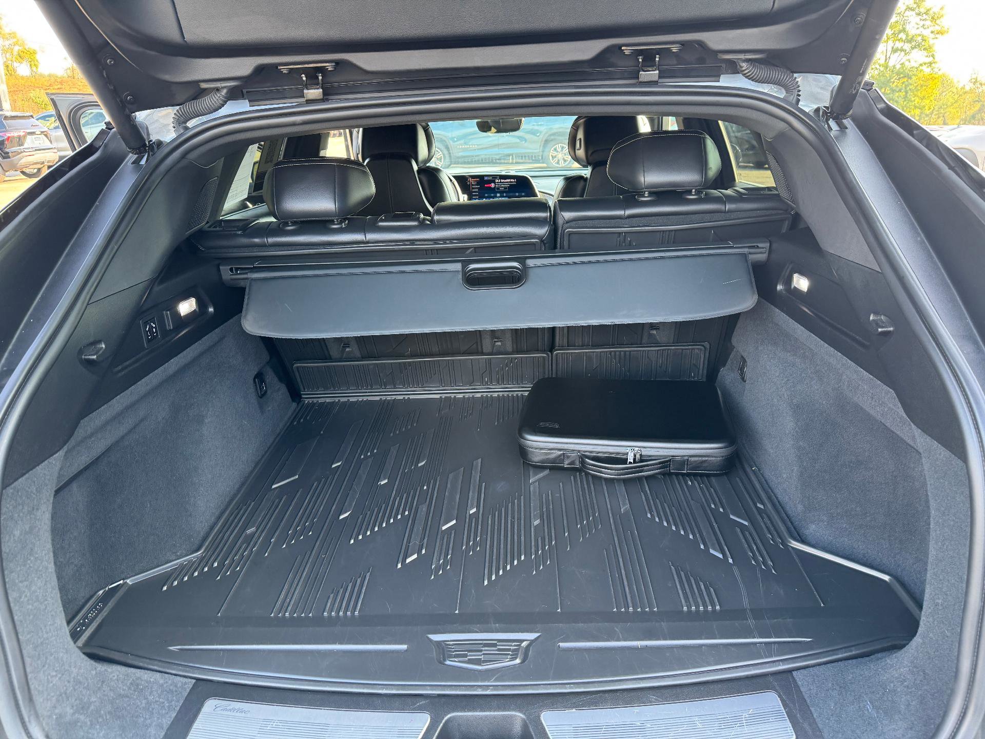 Used 2024 Cadillac Lyriq Luxury w/ LPO, Floor Liner Package image 27