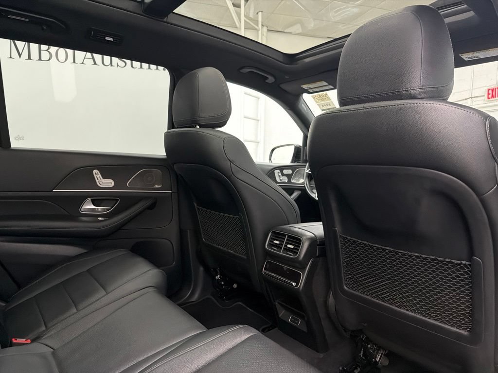 Used 2024 Mercedes-Benz GLS 450 4MATIC image 30