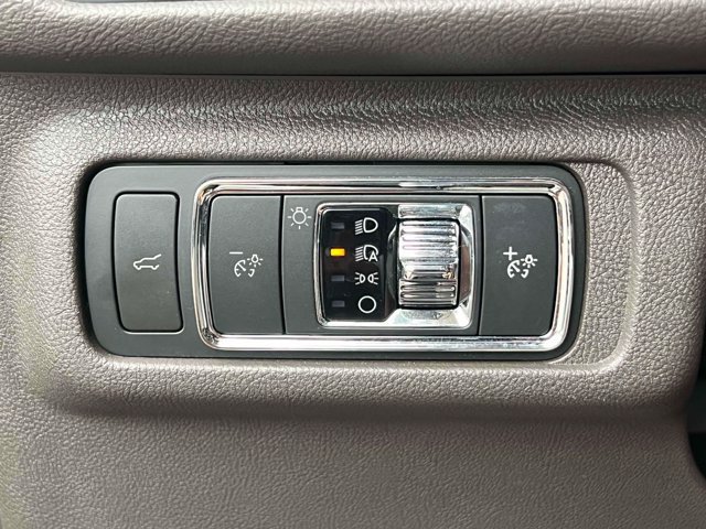 Used 2022 Lincoln Corsair AWD w/ Equipment Group 101A image 26