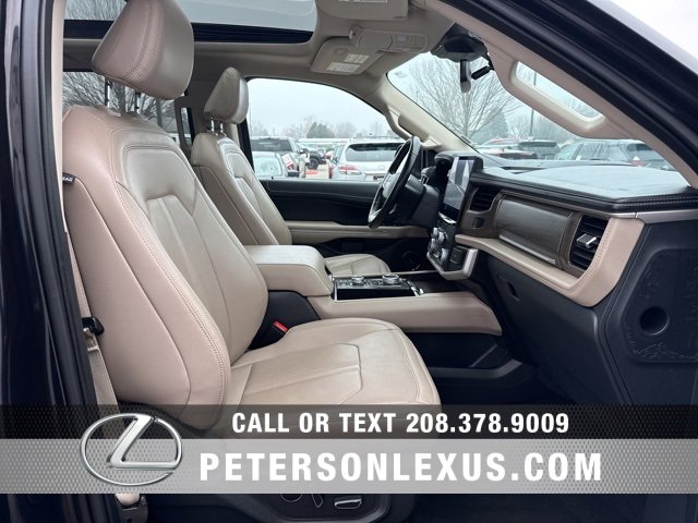 Used 2023 Ford Expedition Max Limited image 12
