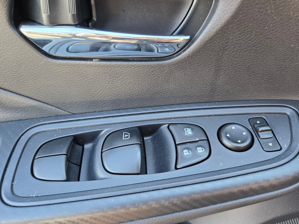 Certified 2025 Nissan Versa SV w/ Trunk Package FWD image 36