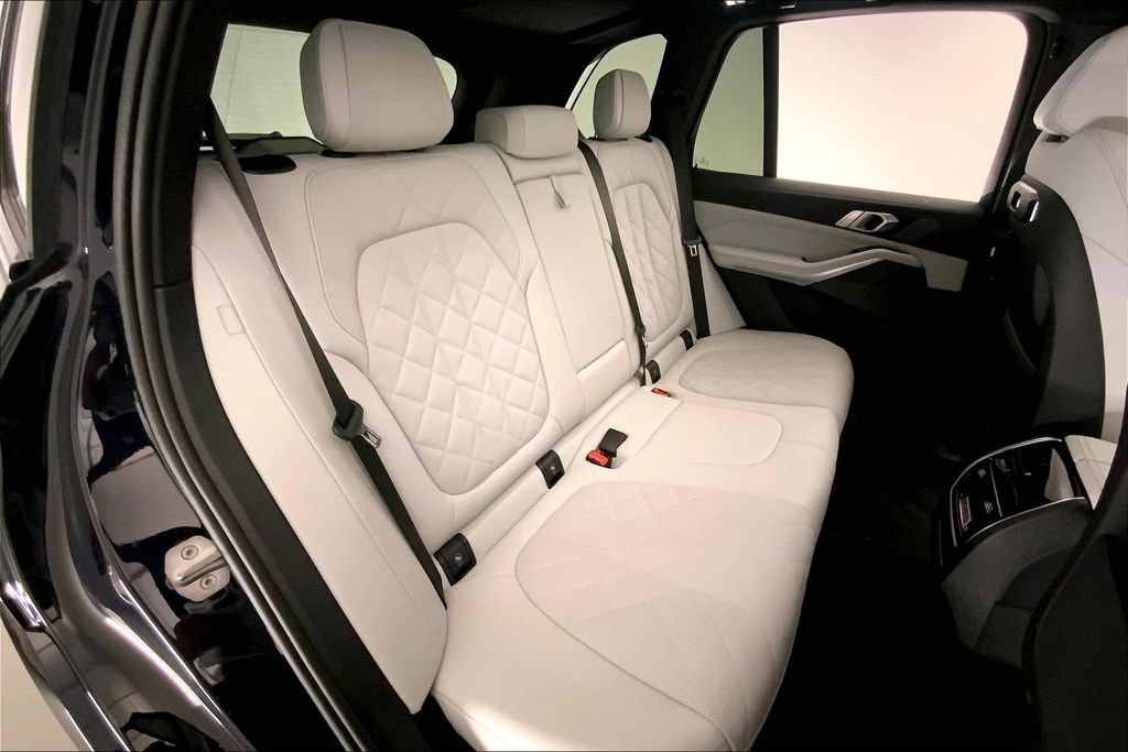 Certified 2026 BMW X5 xDrive40i AWD/4WD image 15