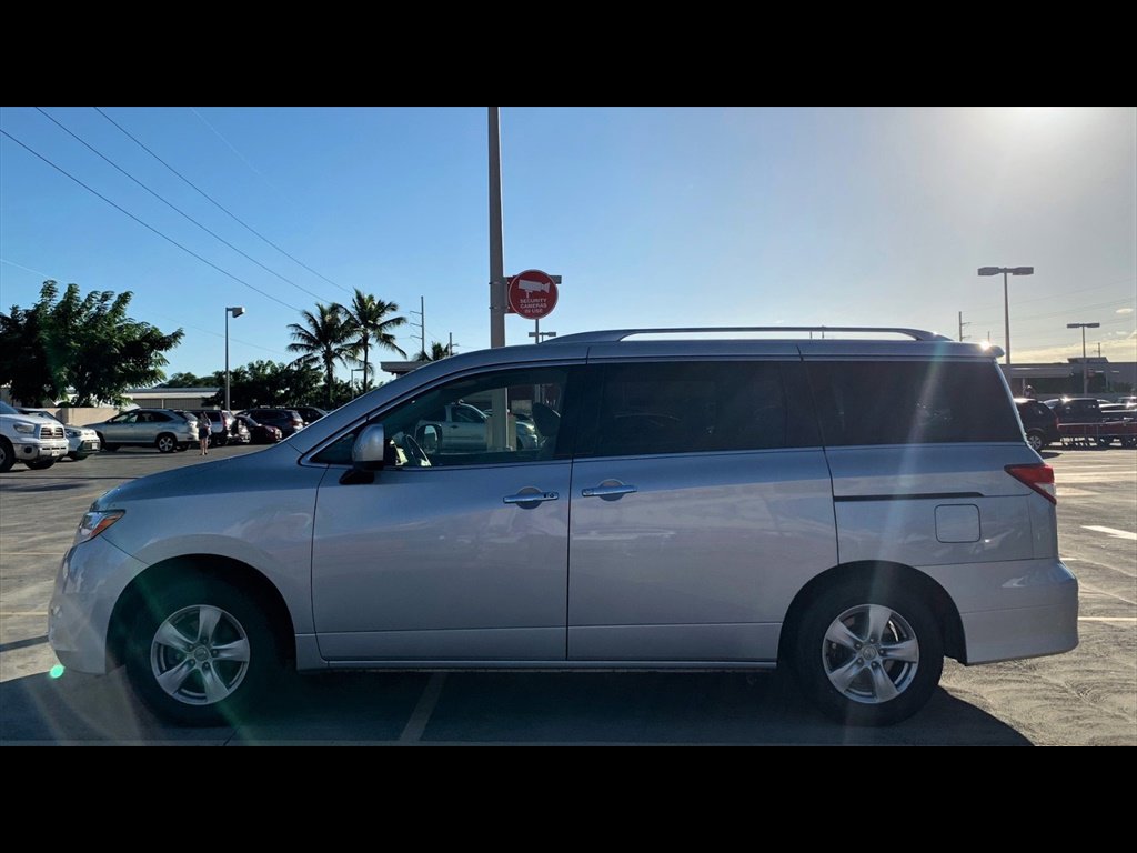 Used 2016 Nissan Quest SV image 8