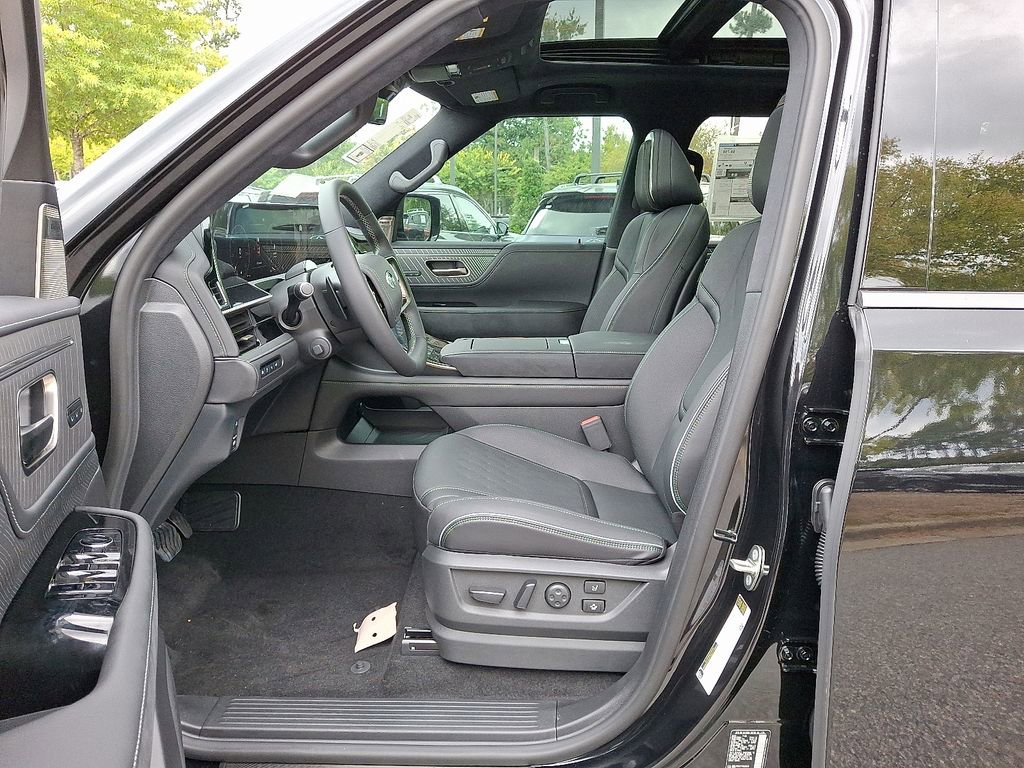 New 2026 INFINITI QX80 Autograph w/ Premium Cargo Package image 10