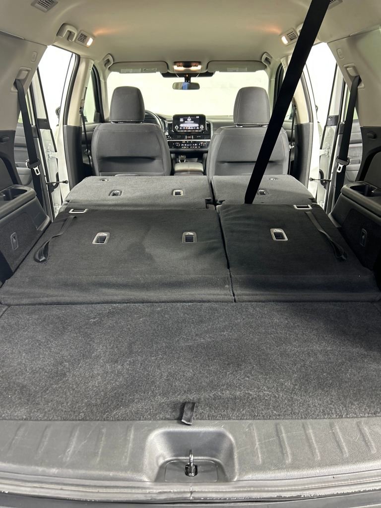 Used 2025 Nissan Pathfinder SV image 22