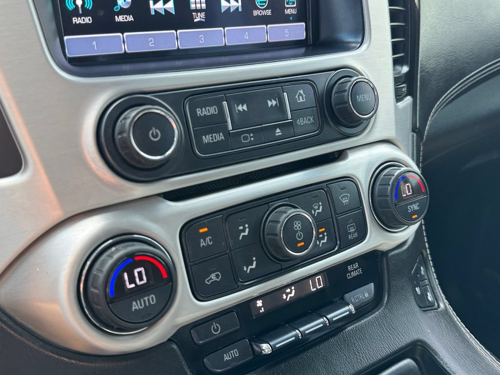 Used 2017 GMC Yukon SLT AWD/4WD image 27