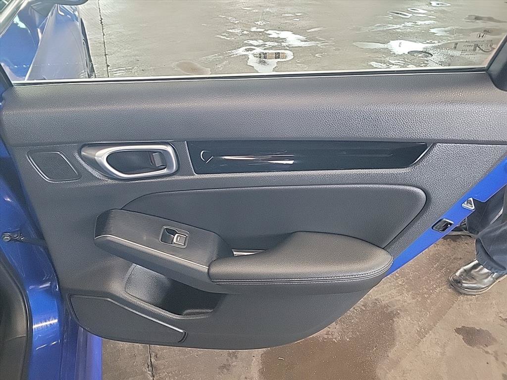 Used 2024 Honda Civic Touring image 25