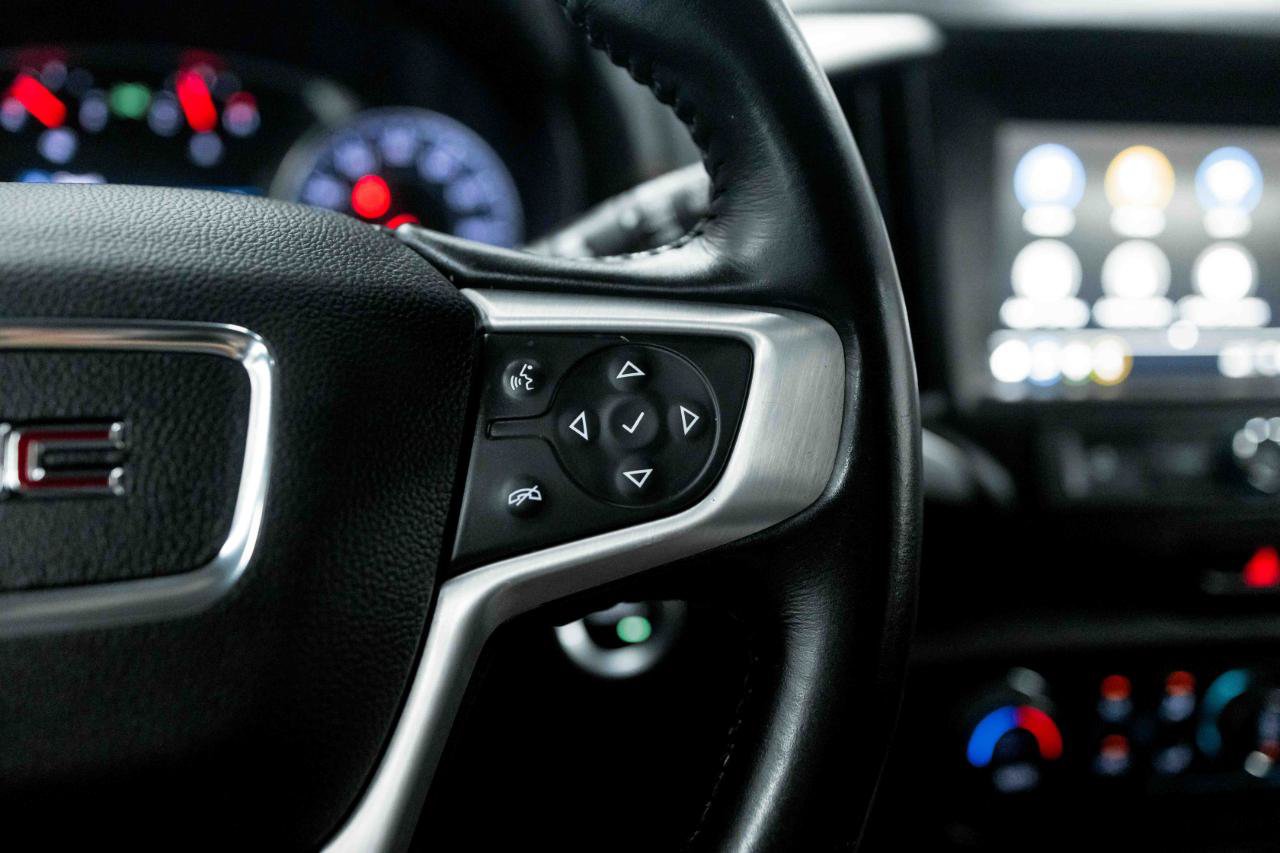 Used 2019 GMC Terrain SLE w/ Driver Convenience Package AWD/4WD image 43