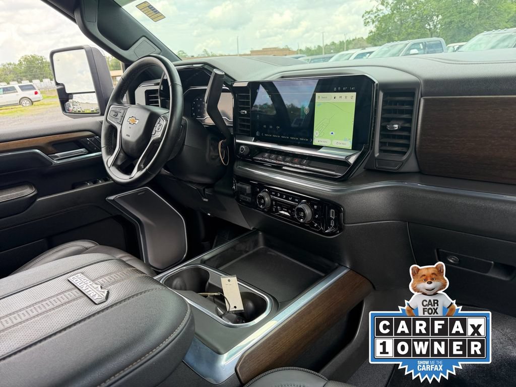 Used 2024 Chevrolet Silverado 2500 High Country w/ Technology Package AWD/4WD image 21