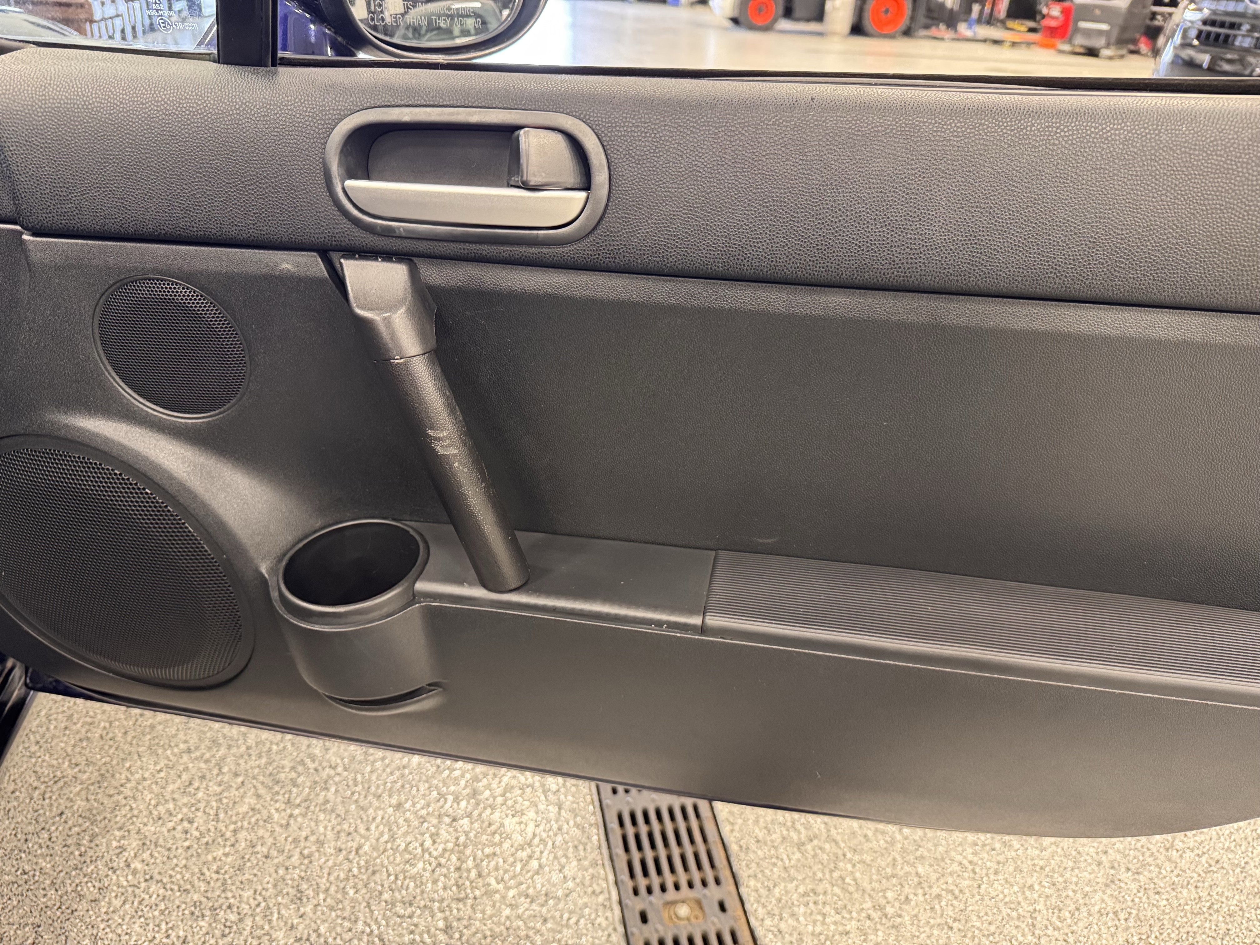 Used 2007 MAZDA MX-5 Miata Sport image 18