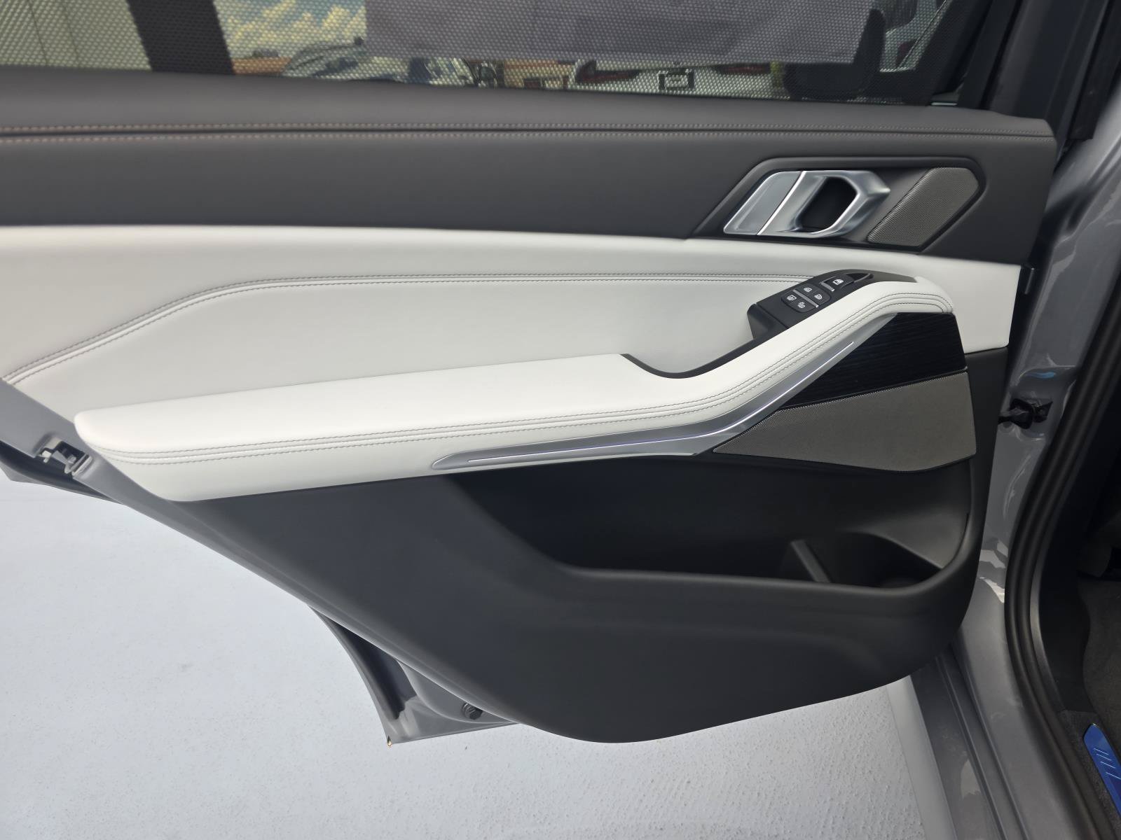 New 2027 BMW X7 xDrive40i AWD/4WD image 10