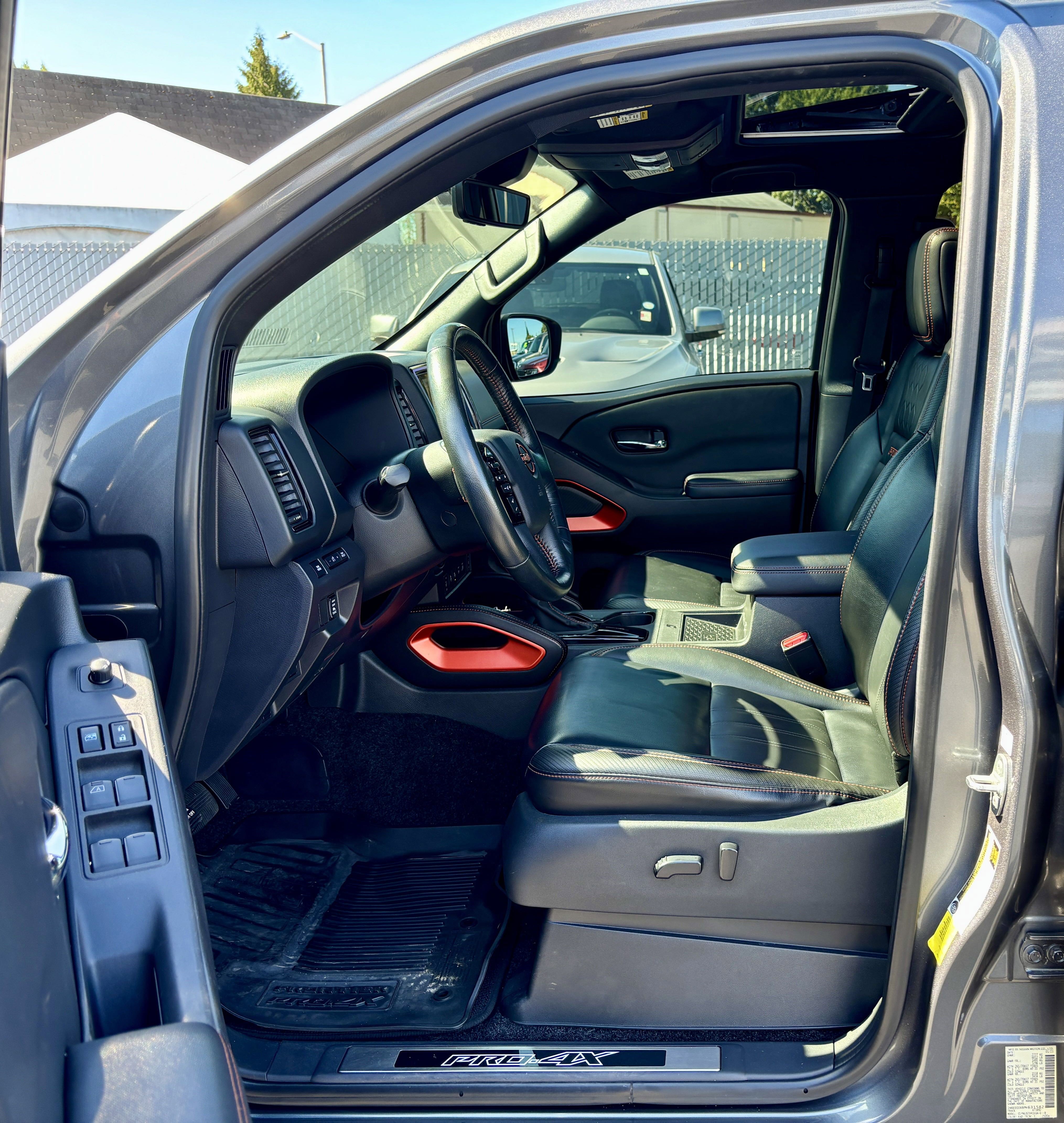 Used 2023 Nissan Frontier PRO-4X w/ Pro-4X Premium Package image 20