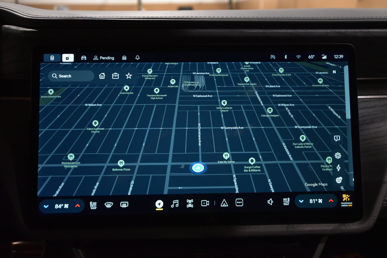 Used 2022 Rivian R1T Adventure image 26