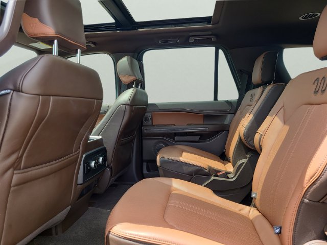Used 2022 Ford Expedition King Ranch AWD/4WD image 7