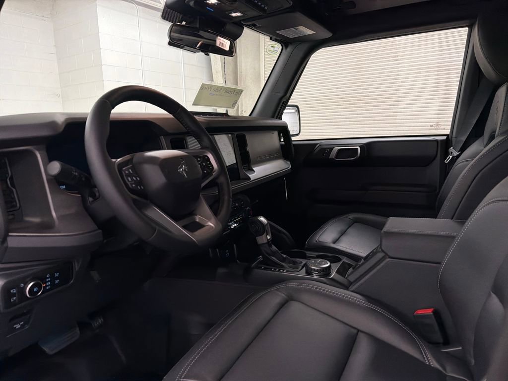 New 2025 Ford Bronco Badlands image 6