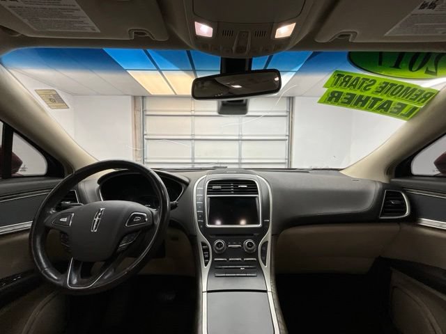 Used 2017 Lincoln MKX Select w/ Select Plus Package FWD image 2