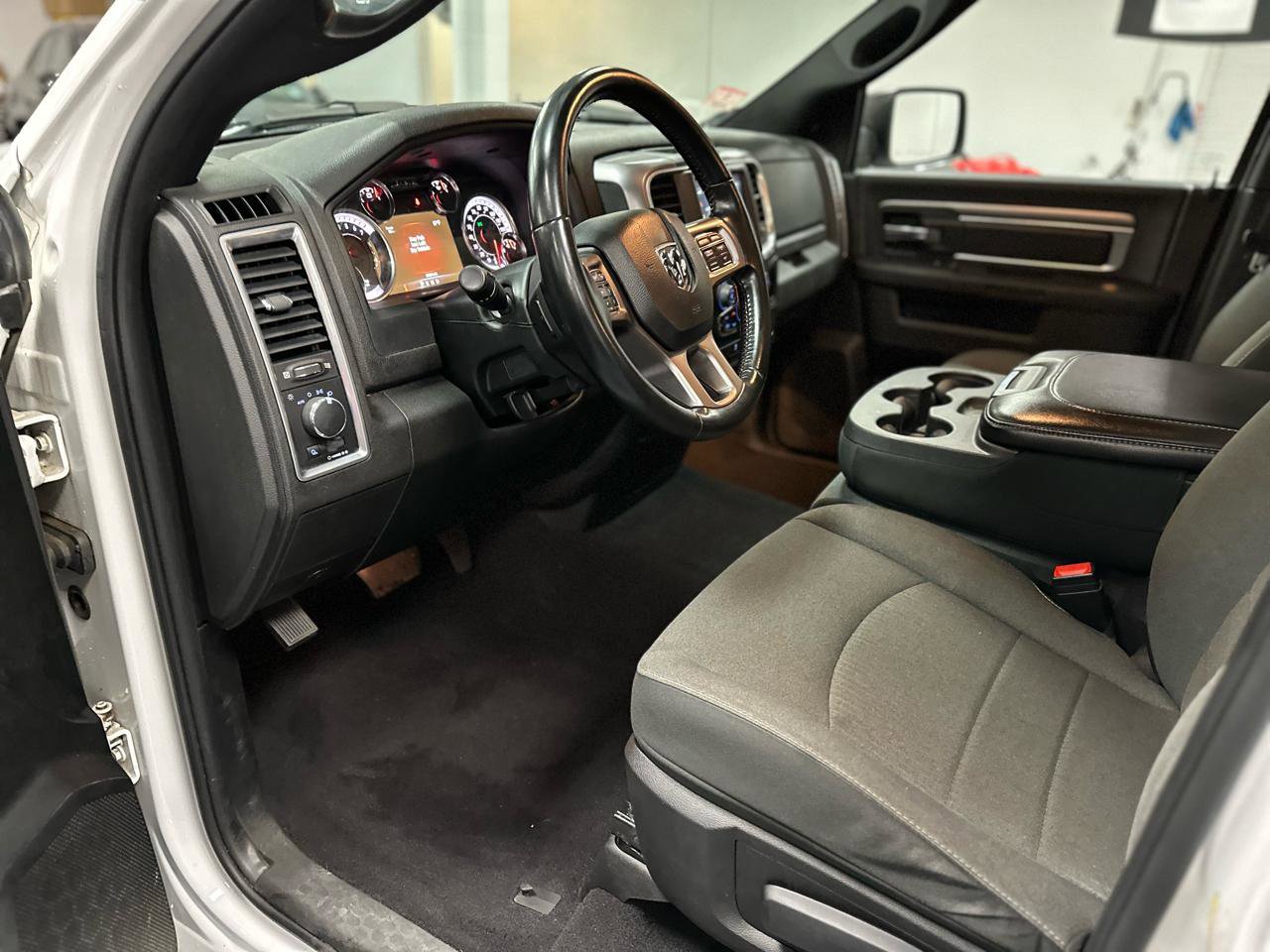 Used 2021 RAM 1500 Classic Warlock w/ Electronics Group AWD/4WD image 15