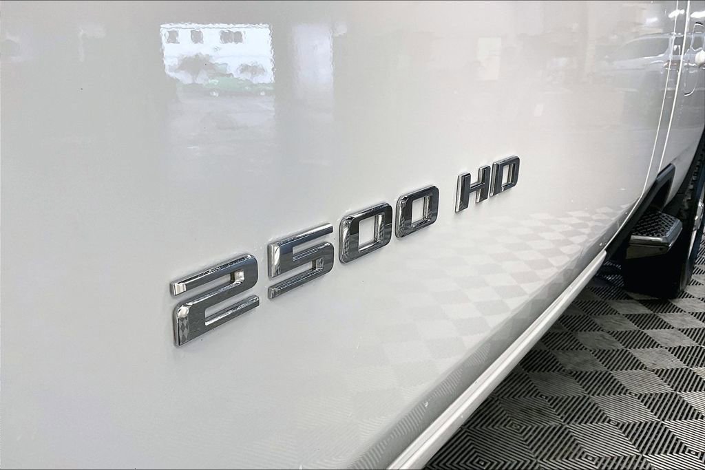 Used 2023 Chevrolet Silverado 2500 W/T w/ WT Convenience Package image 6