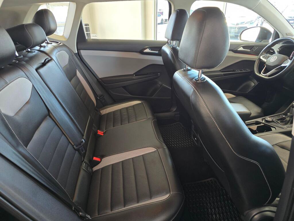 Used 2022 Volkswagen Taos SEL AWD/4WD image 40