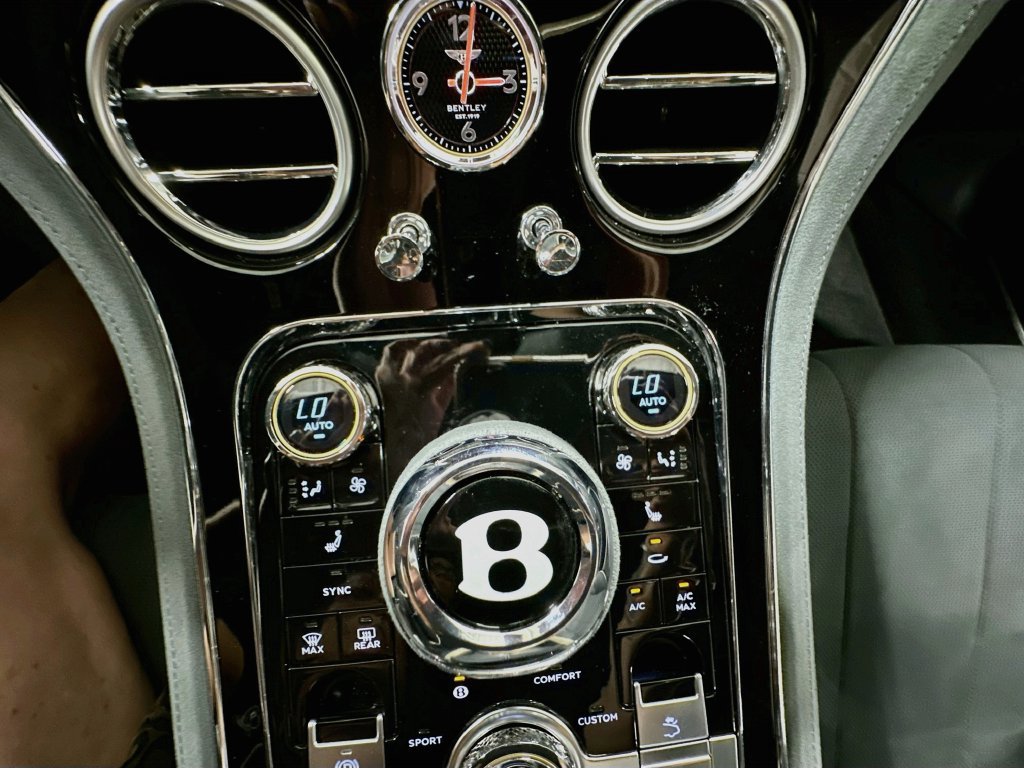 Used 2024 Bentley Continental GT Speed AWD/4WD image 34