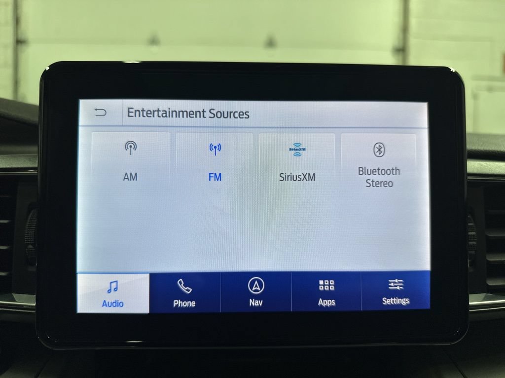 Used 2023 Ford Explorer XLT w/ Equipment Group 202A AWD/4WD image 32