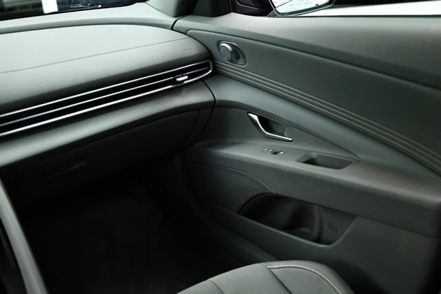 Used 2024 Hyundai Elantra SEL w/ Convenience Package FWD image 26