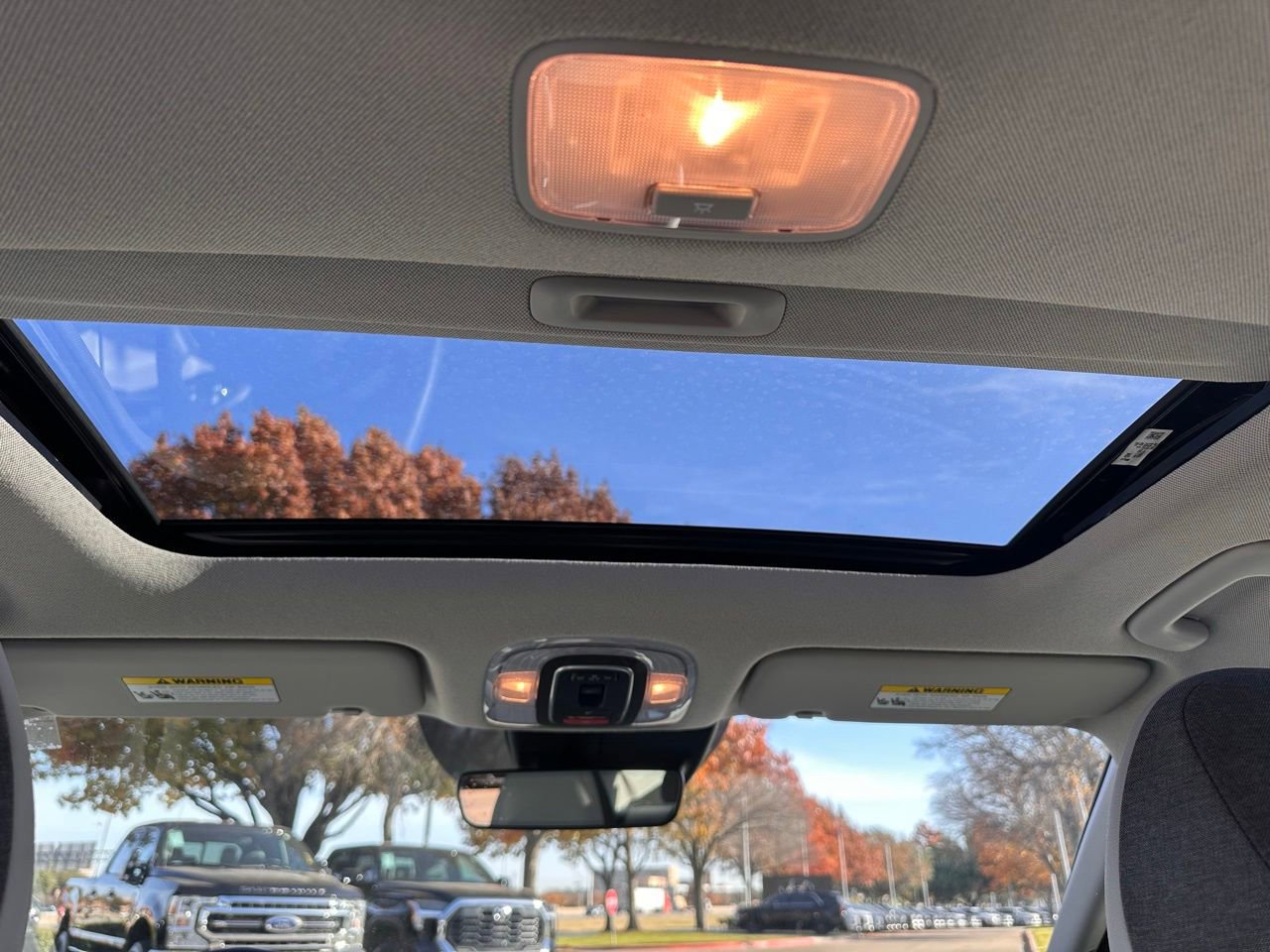 Certified 2025 Hyundai Elantra Limited image 19