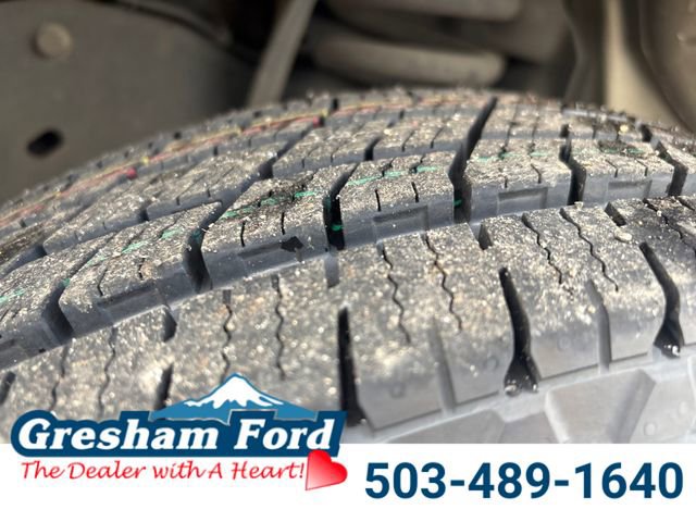 Used 2019 Ford E-450 and Econoline 450 Super Duty w/ Power Windows & Locks Group image 23