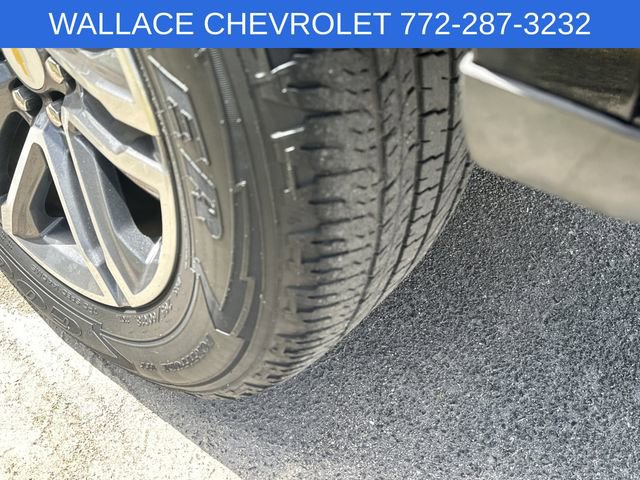 Used 2020 Chevrolet Colorado W/T w/ Custom Special Edition image 11