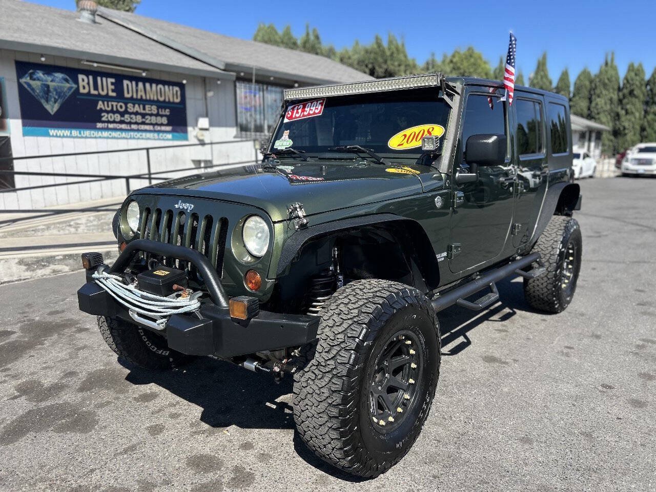 Used 2008 Jeep Wrangler Unlimited Rubicon w/ Dual Top Group AWD/4WD image 4