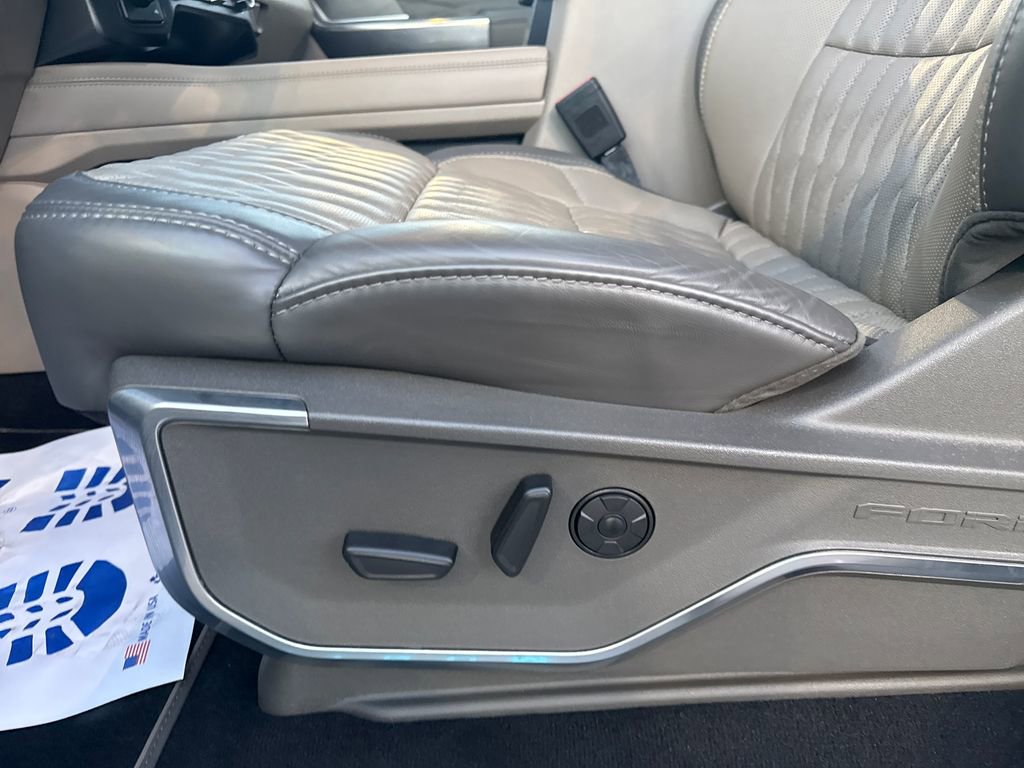 Used 2025 Ford F350 Platinum w/ Platinum Plus Package image 38
