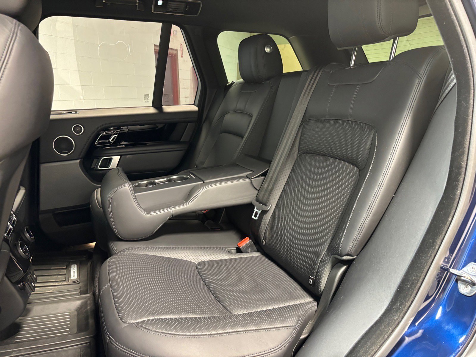 Used 2021 Land Rover Range Rover Westminster Edition image 28