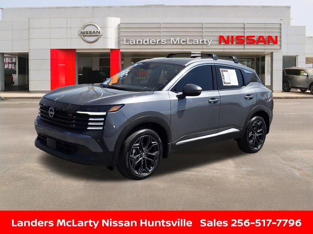 Used 2025 Nissan Kicks SR w/ Illumination Package image 9