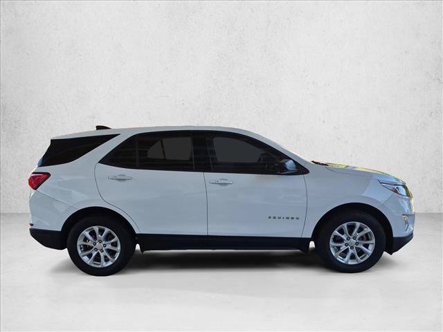 Used 2019 Chevrolet Equinox LS w/ LS Convenience Package FWD image 4