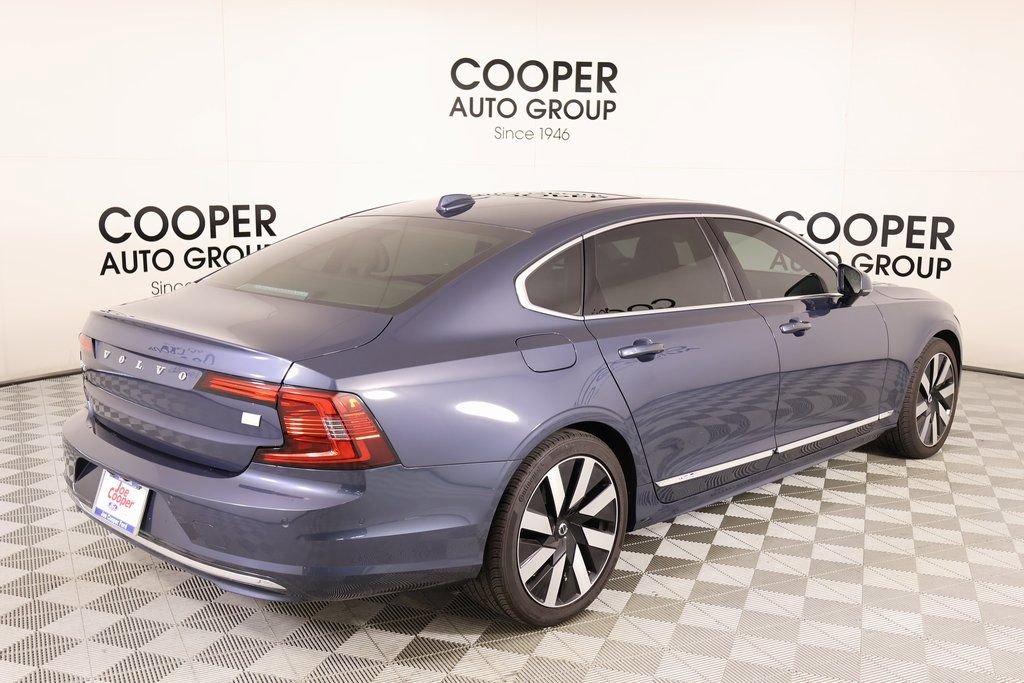 Used 2024 Volvo S90 T8 Ultimate w/ Lounge Package image 21