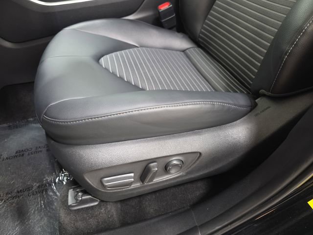 Certified 2025 Toyota Highlander XSE AWD/4WD image 26