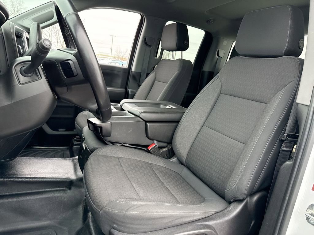 Used 2020 Chevrolet Silverado 1500 LT w/ Convenience Package image 11