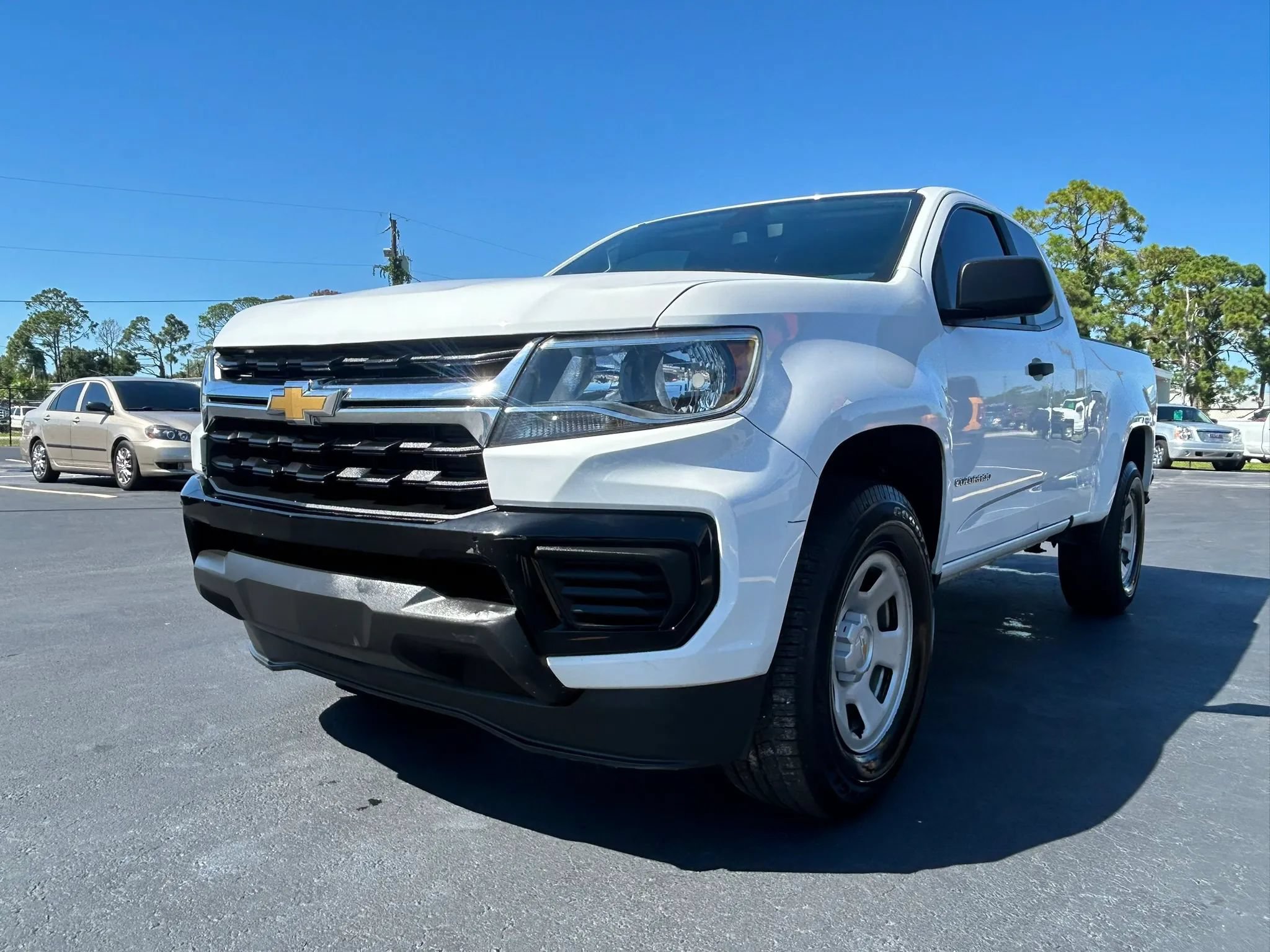 Used 2021 Chevrolet Colorado W/T w/ WT Convenience Package RWD image 9