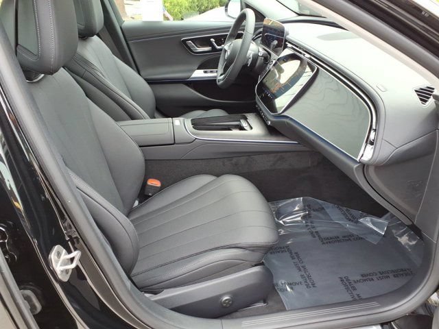 New 2026 Mercedes-Benz E 350 4MATIC Sedan image 16
