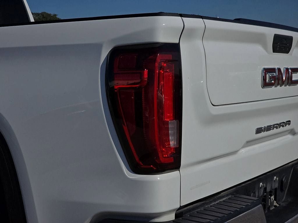 Used 2020 GMC Sierra 1500 SLT RWD image 30