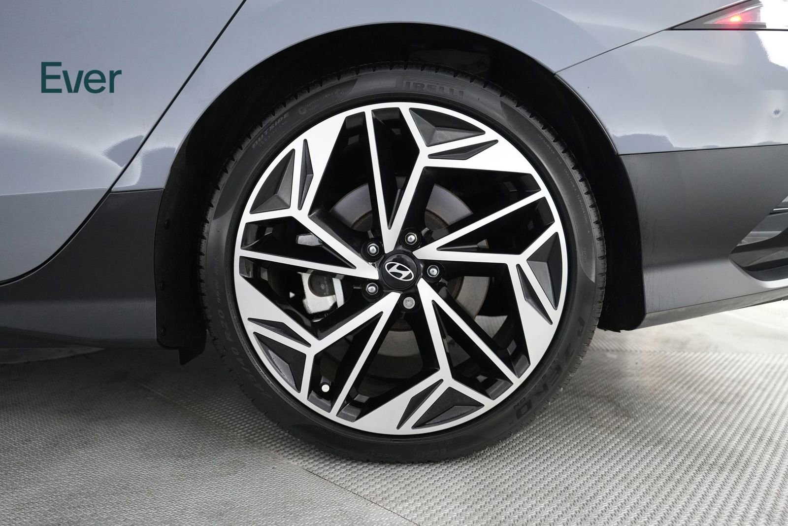 Used 2024 Hyundai Ioniq 6 SEL RWD image 9