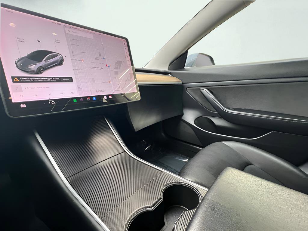 Used 2020 Tesla Model 3 Standard Range RWD image 32
