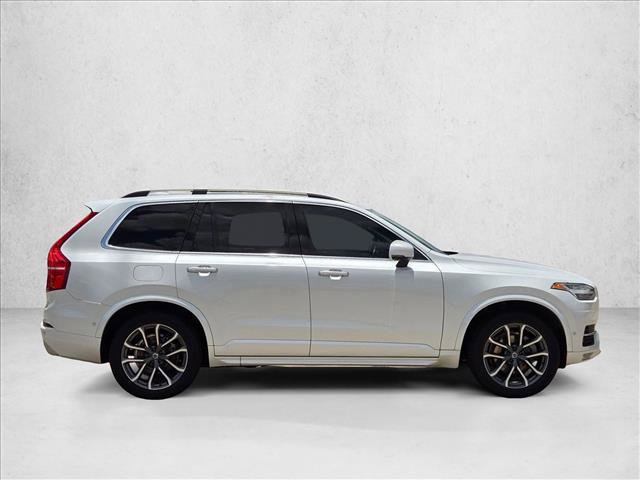 Used 2016 Volvo XC90 T6 Momentum w/ Momentum Plus Package AWD/4WD image 4