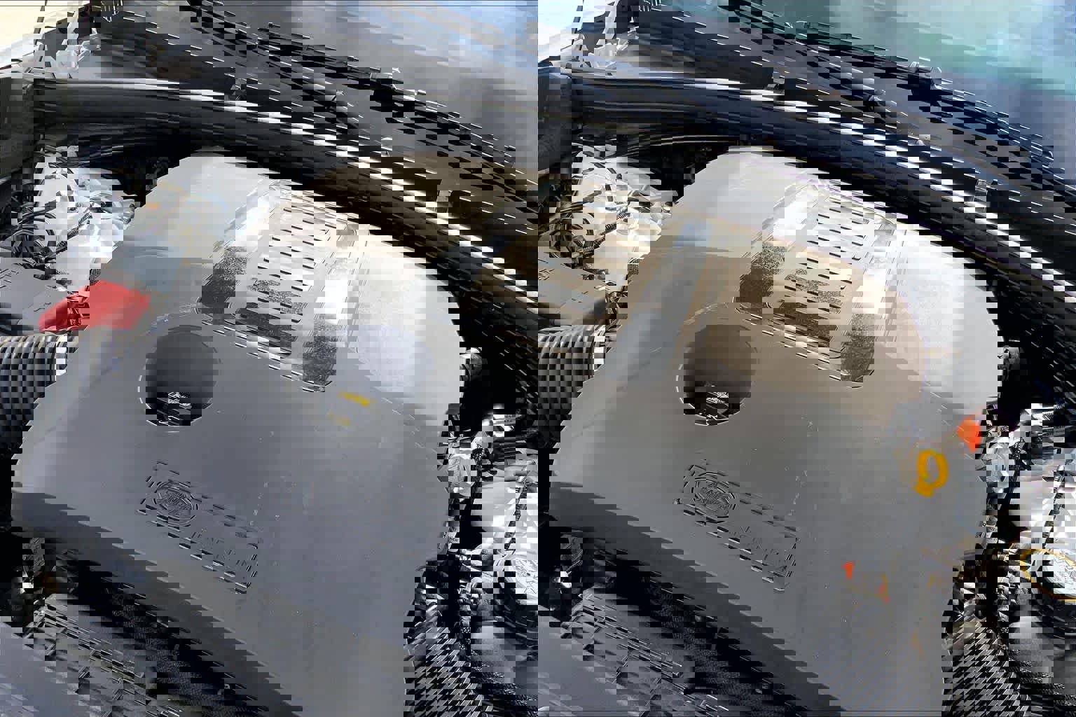 Used 2023 Land Rover Range Rover Velar R-Dynamic S image 32