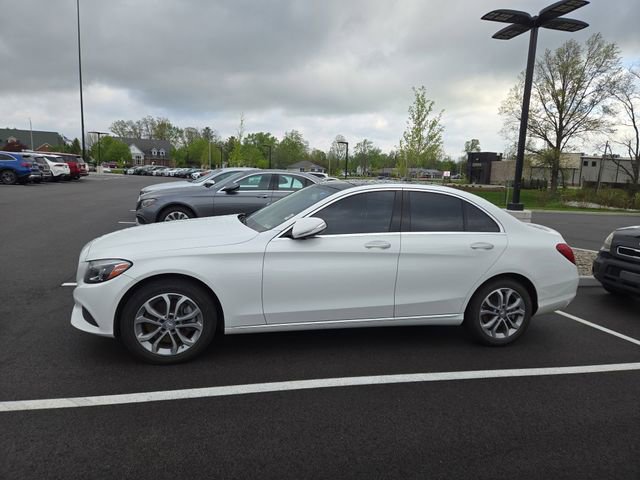 Used 2015 Mercedes-Benz C 300 4MATIC Sedan image 4