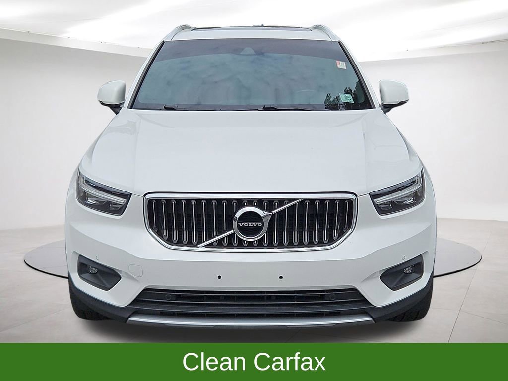 Used 2019 Volvo XC40 T4 Inscription FWD image 2